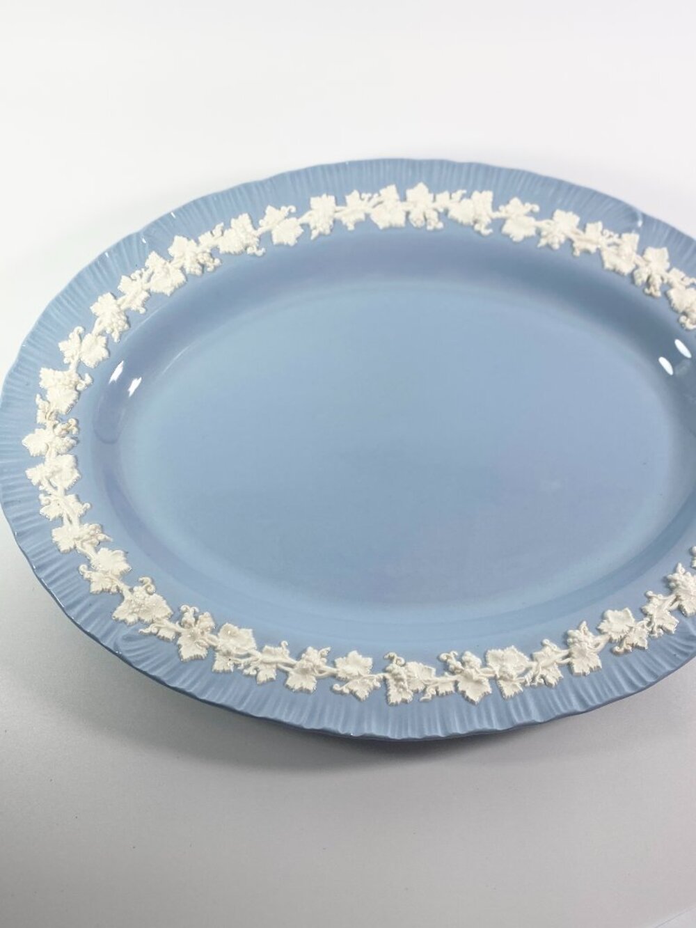 Wedgwood China cream on lavender shell edge Queens Ware large serving platter